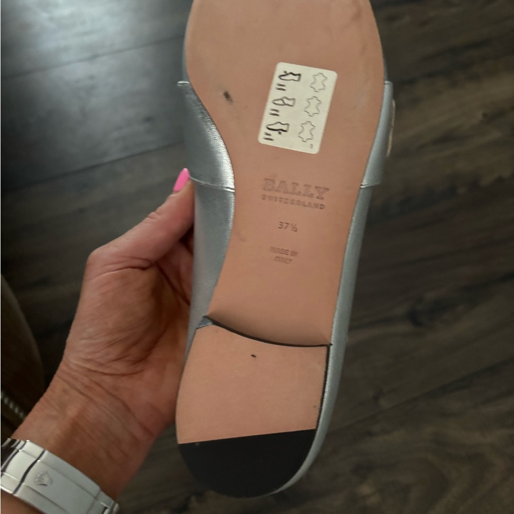 BRAND NEW! BALLY Silver Leather Loafers w/ Swarovski Crystal Buckle Detail Sz:37 - Picture 4 of 8